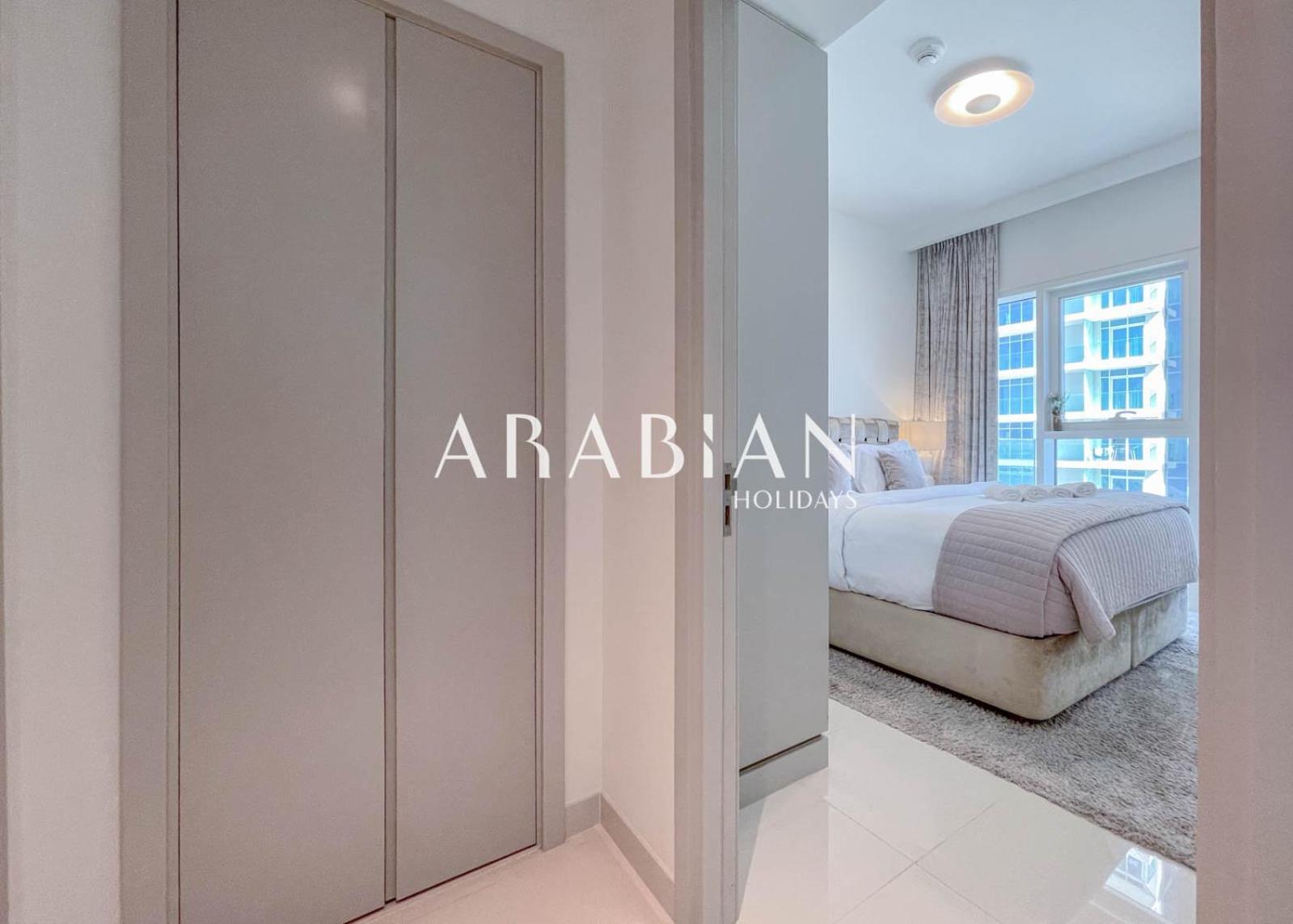 Waterside1br In Sunrise Bay With Partial Sea View
